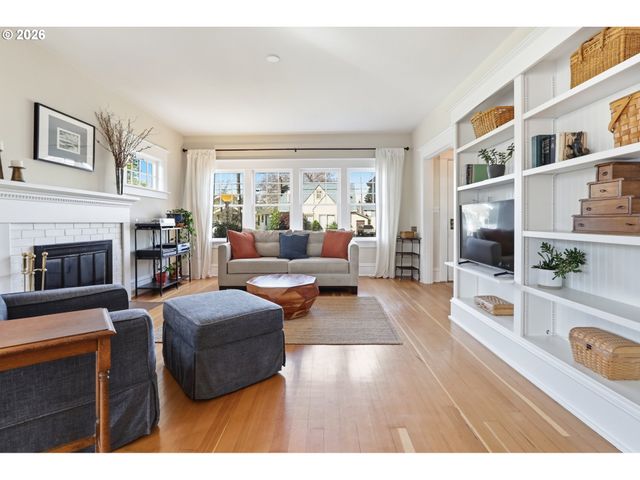 3326 Ne 60TH Ave, Portland, OR 97213