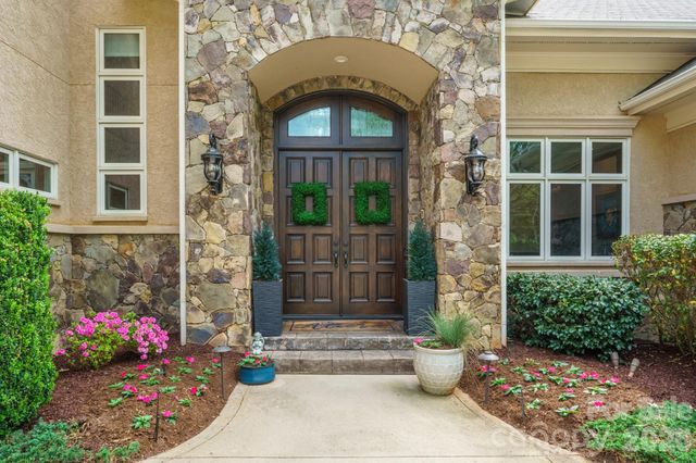 11808 Pleasant Wyatt Place, Charlotte, NC 28277