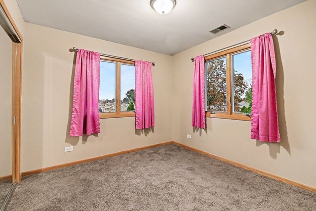 4260 W 82nd Place, Chicago, IL 60652