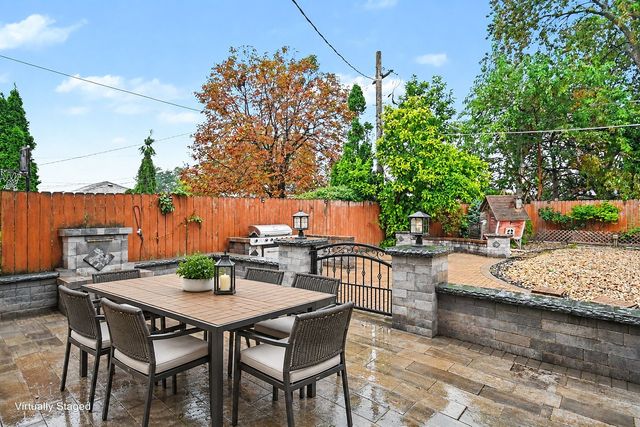 4260 W 82nd Place, Chicago, IL 60652