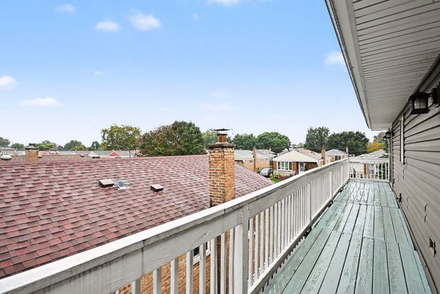 4260 W 82nd Place, Chicago, IL 60652