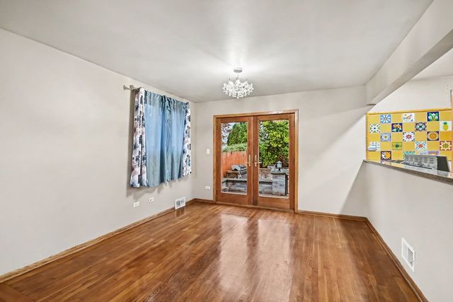 4260 W 82nd Place, Chicago, IL 60652