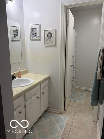 927 Ardsley Drive, Indianapolis, IN 46234