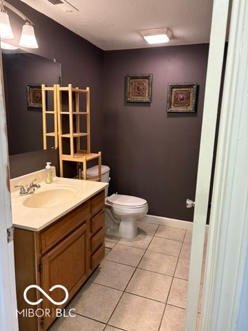 927 Ardsley Drive, Indianapolis, IN 46234