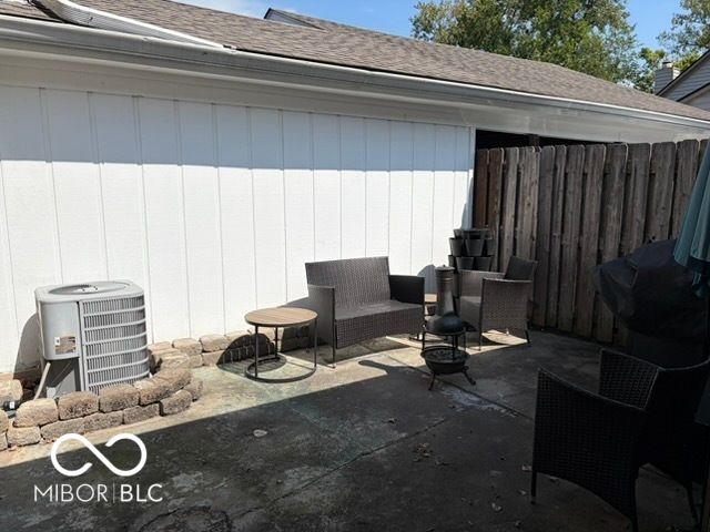 927 Ardsley Drive, Indianapolis, IN 46234