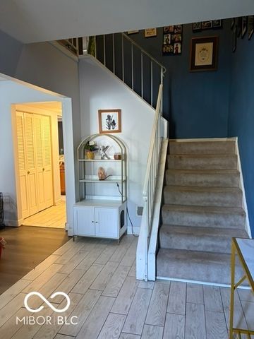 927 Ardsley Drive, Indianapolis, IN 46234