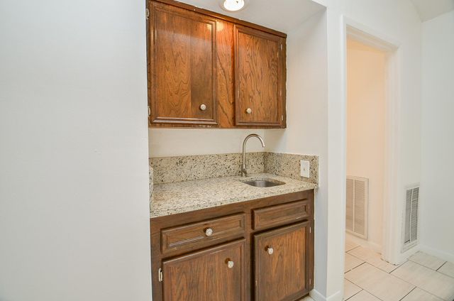 12266 Huntington Venture Drive, Houston, TX 77099
