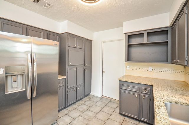 12266 Huntington Venture Drive, Houston, TX 77099