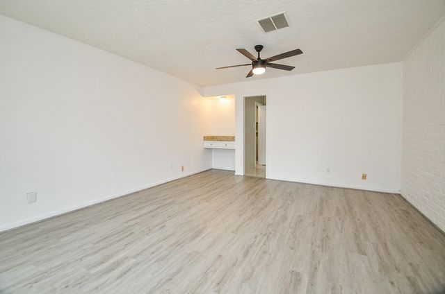 12266 Huntington Venture Drive, Houston, TX 77099