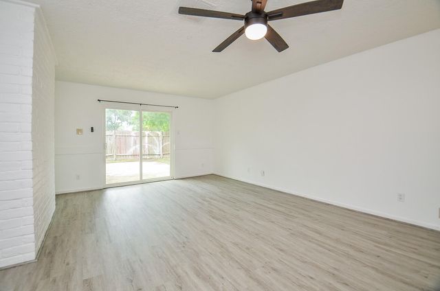12266 Huntington Venture Drive, Houston, TX 77099