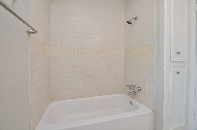 12266 Huntington Venture Drive, Houston, TX 77099