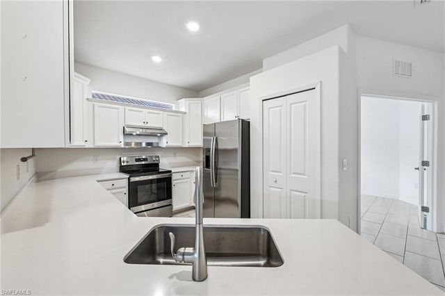 2583 Vine AVE, Naples, FL 34120
