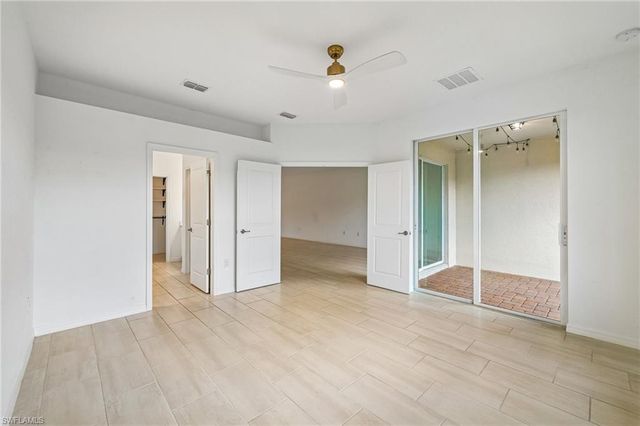 2583 Vine AVE, Naples, FL 34120
