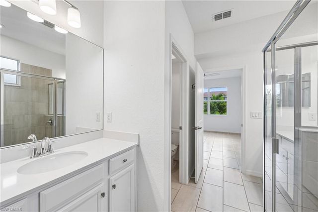 2583 Vine AVE, Naples, FL 34120