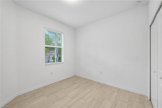 2583 Vine AVE, Naples, FL 34120