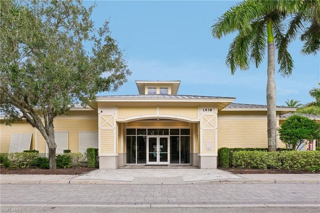 2583 Vine AVE, Naples, FL 34120