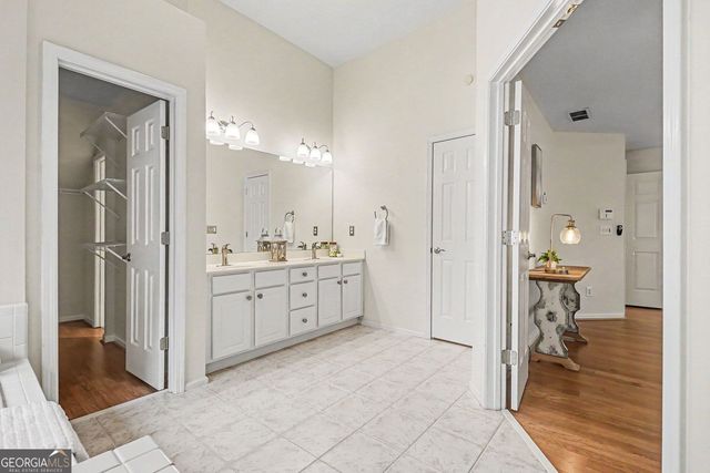6110 Georgetown Park Drive, Norcross, GA 30071