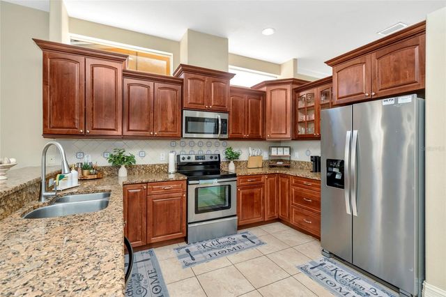 10806 PEREZ DRIVE, Tampa, FL 33618