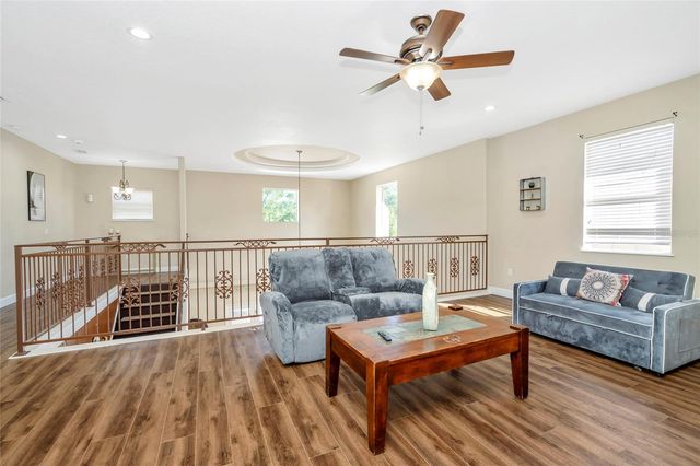 10806 PEREZ DRIVE, Tampa, FL 33618