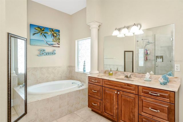10806 PEREZ DRIVE, Tampa, FL 33618
