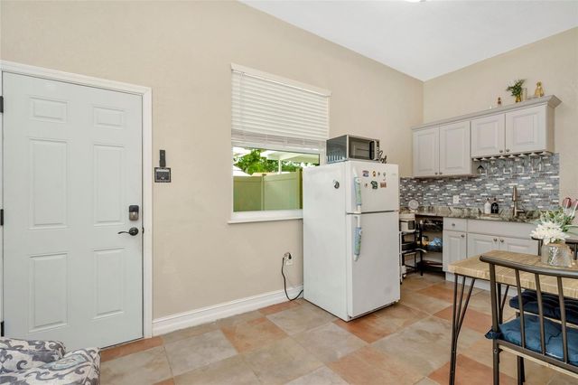 10806 PEREZ DRIVE, Tampa, FL 33618