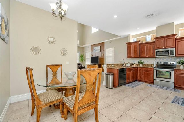 10806 PEREZ DRIVE, Tampa, FL 33618