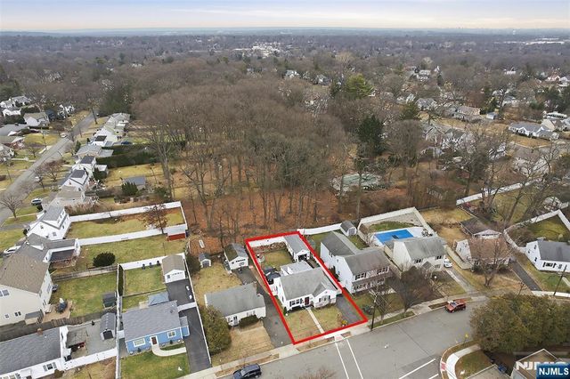 44 Kaywin Avenue, Hawthorne, NJ 07506