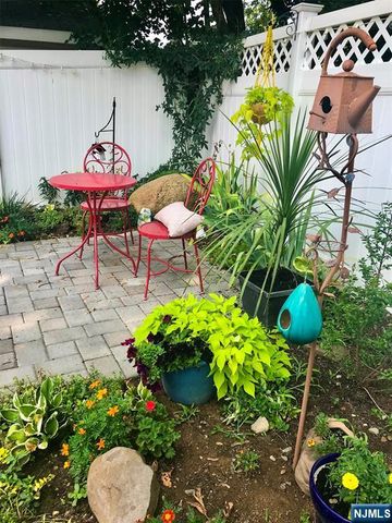 44 Kaywin Avenue, Hawthorne, NJ 07506