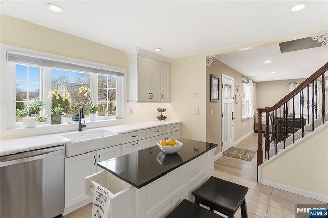 44 Kaywin Avenue, Hawthorne, NJ 07506