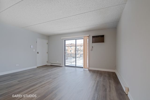 340 Klein Creek Court C, Carol Stream, IL 60188