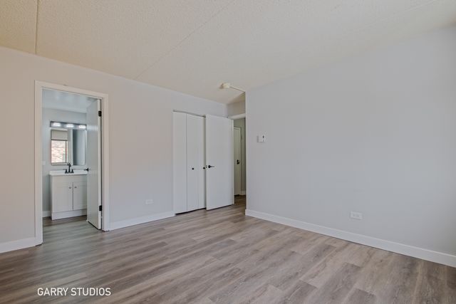 340 Klein Creek Court C, Carol Stream, IL 60188