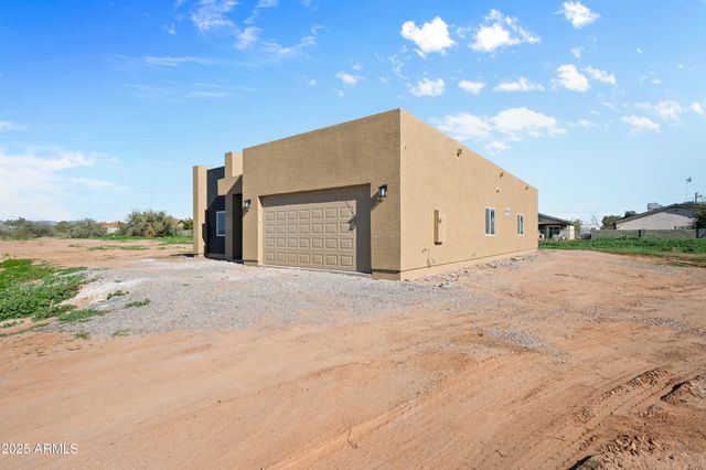 21820 W white pine Drive, Wittmann, AZ 85361