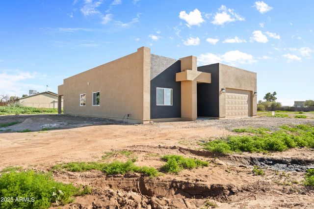 21820 W white pine Drive, Wittmann, AZ 85361