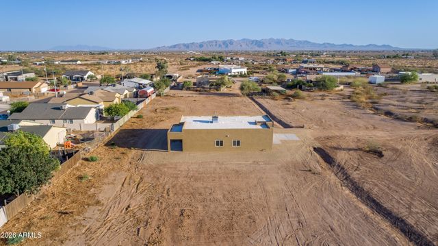 21820 W white pine Drive, Wittmann, AZ 85361