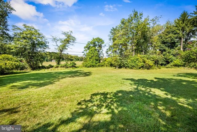 404 E TIMONIUM RD, Lutherville Timonium, MD 21093