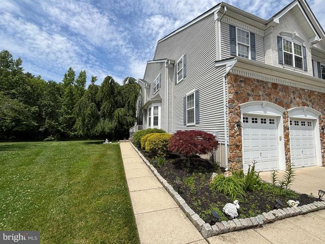 48 WEAVER DR, Marlton, NJ 08053