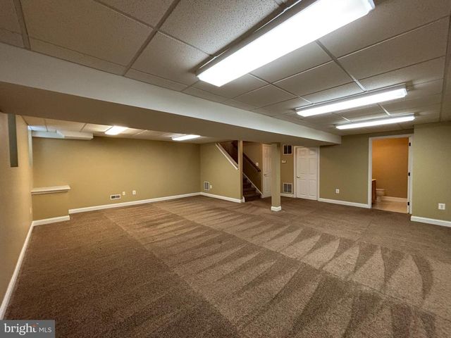 48 WEAVER DR, Marlton, NJ 08053