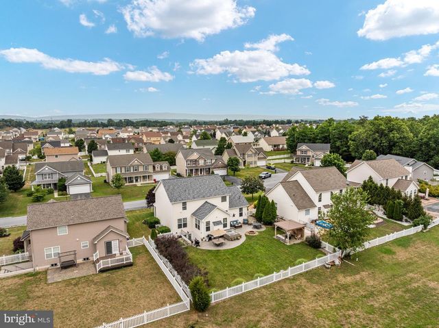 236 SHANNON CT, Inwood, WV 25428