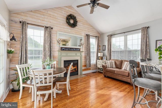 236 SHANNON CT, Inwood, WV 25428