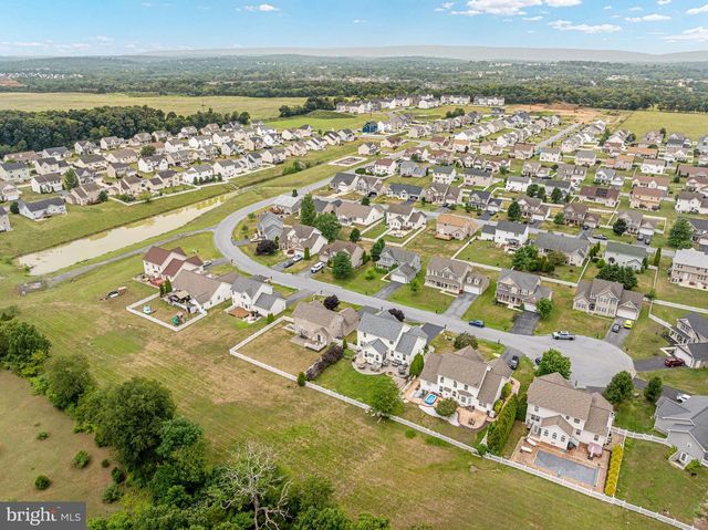 236 SHANNON CT, Inwood, WV 25428