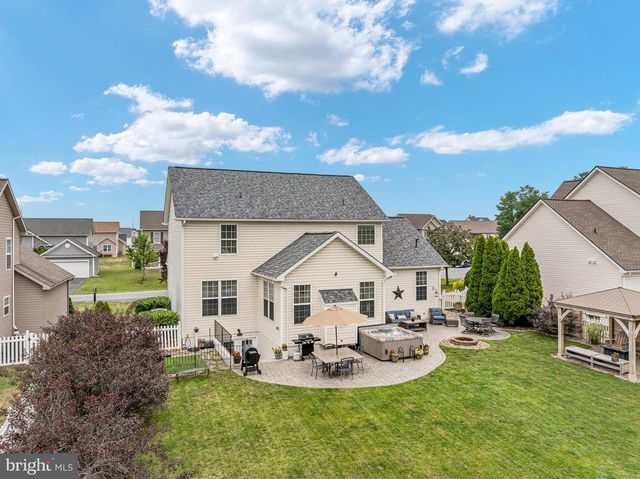236 SHANNON CT, Inwood, WV 25428