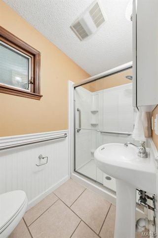 5460 Casa Royale Drive, St Louis, MO 63129