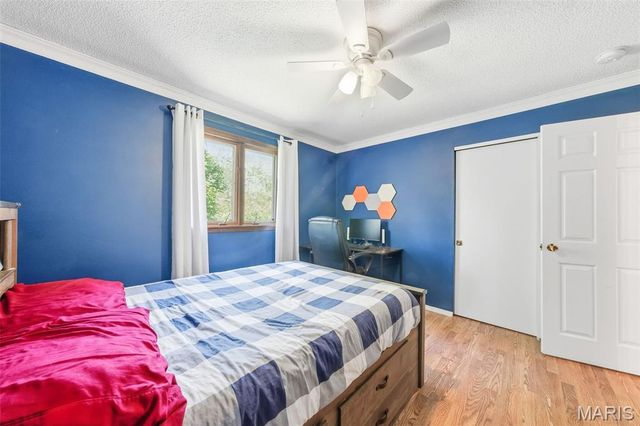 5460 Casa Royale Drive, St Louis, MO 63129