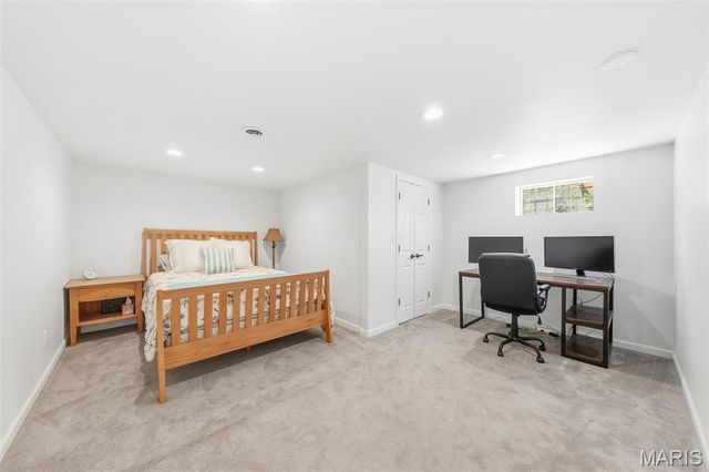 5460 Casa Royale Drive, St Louis, MO 63129