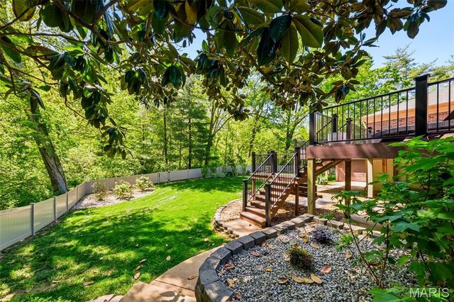 5460 Casa Royale Drive, St Louis, MO 63129