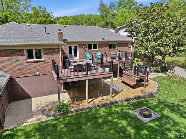 5460 Casa Royale Drive, St Louis, MO 63129