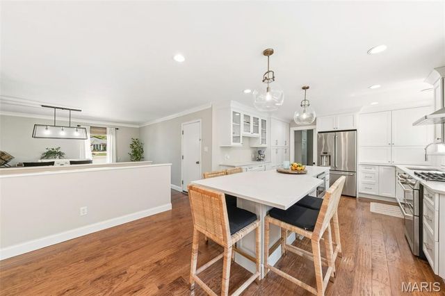 5460 Casa Royale Drive, St Louis, MO 63129