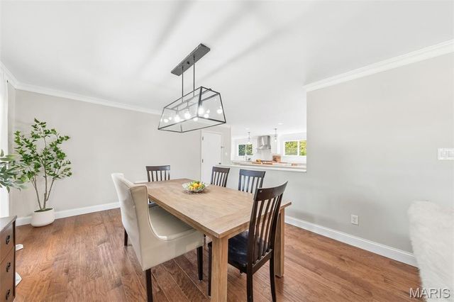 5460 Casa Royale Drive, St Louis, MO 63129