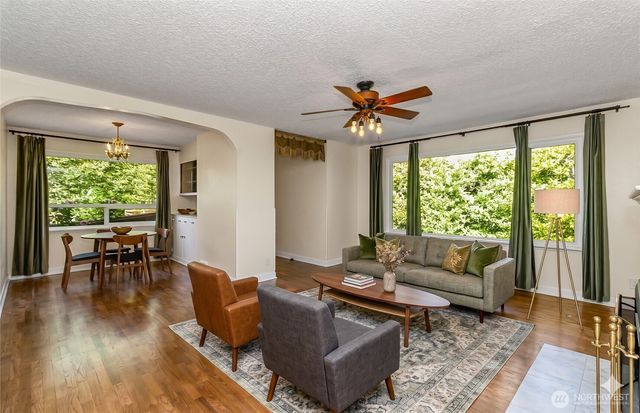 5232 300th Street NW, Stanwood, WA 98292