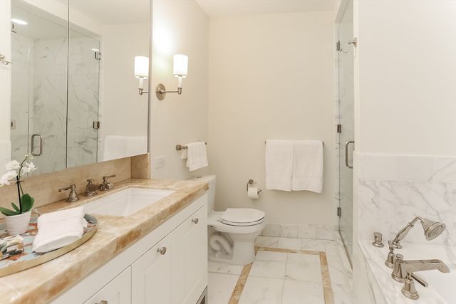 400 Stuart 18C, Boston, MA 02116